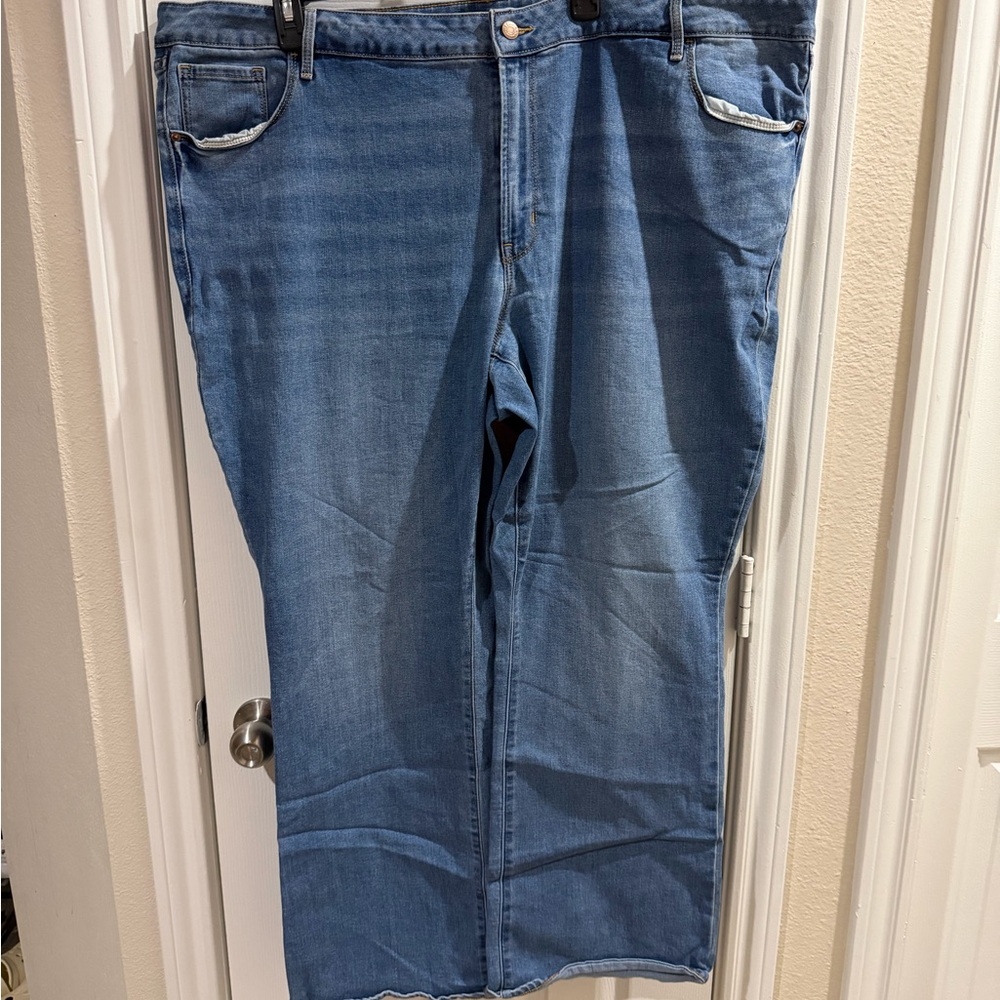 NEW Old Navy Plus Size Mid Rise Kicker Bootcut Jeans